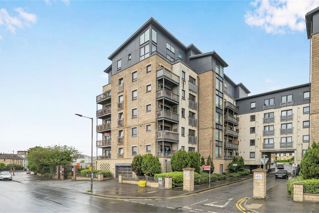1/15 Hawkhill Close, Edinburgh, EH7 6AB - image 25
