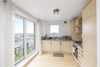 1/15 Hawkhill Close, Edinburgh, EH7 6AB - image 4