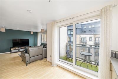 1/15 Hawkhill Close, Edinburgh, EH7 6AB - image 6