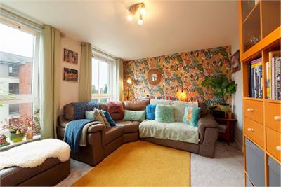 2/1 5 Richmond Park Gardens, Oatlands, G5 0HG - image 2