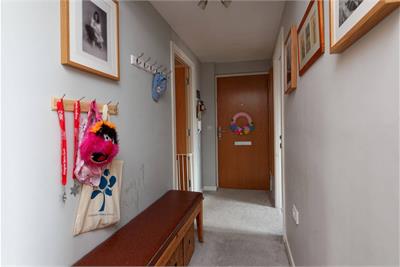 2/1 5 Richmond Park Gardens, Oatlands, G5 0HG - image 17