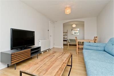 6/12 Hawthornden Place, Edinburgh, EH7 4RG - image 4
