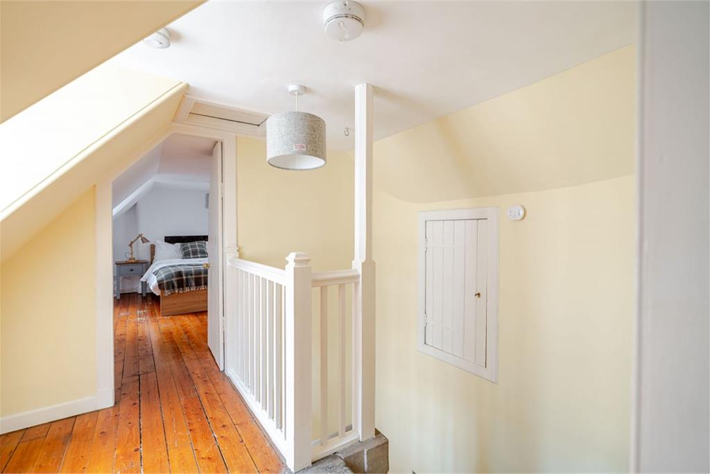 12/4 Robertson's Close, Old Town, Edinburgh, EH1 1LY - image 14