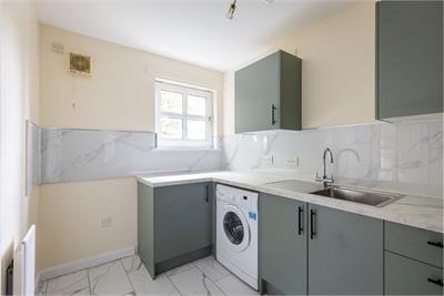 4/5 Carrick Knowe Avenue, Edinburgh, EH12 7BX - image 7