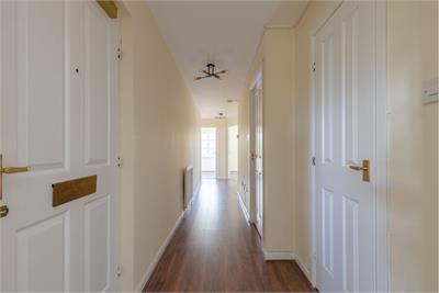 4/5 Carrick Knowe Avenue, Edinburgh, EH12 7BX - image 8