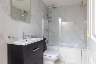 4/5 Carrick Knowe Avenue, Edinburgh, EH12 7BX - image 10