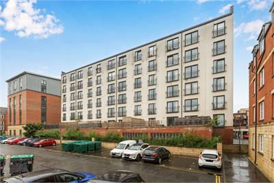 3/29, Salamander Court, Leith, Edinburgh, EH6 7JE - image 1