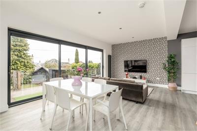 8 Hillview Road, Corstorphine, Edinburgh, EH12 8QN - image 3