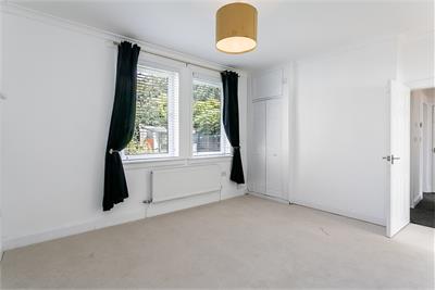 7 Lochend Quadrant, Edinburgh, EH7 6DL - image 3