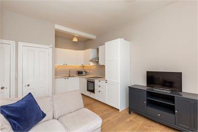 121, 3f2 Comiston Road, Morningside, Edinburgh, EH10 6AQ - image 4