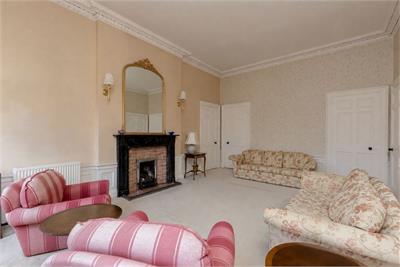 5/2 Nelson Street, New Town, Edinburgh, EH3 6LF - image 7
