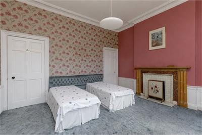 5/2 Nelson Street, New Town, Edinburgh, EH3 6LF - image 9