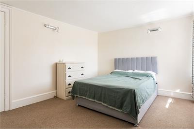 2/9 Giles Street, Edinburgh, EH6 6DJ - image 13