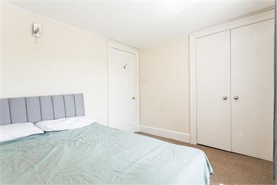 2/9 Giles Street, Edinburgh, EH6 6DJ - image 16