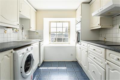 2/9 Giles Street, Edinburgh, EH6 6DJ - image 8