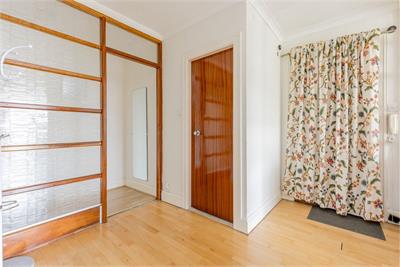 28/3 Merchiston Gardens, Edinburgh, EH10 5DD - image 9