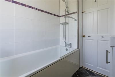 124/2 Stenhouse Crescent, Edinburgh, EH11 3HU - image 12