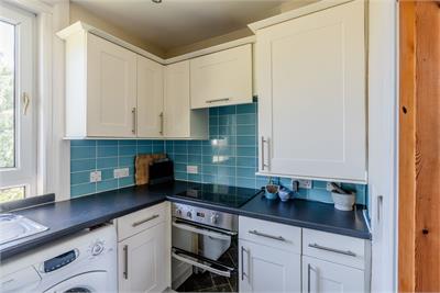 124/2 Stenhouse Crescent, Edinburgh, EH11 3HU - image 6
