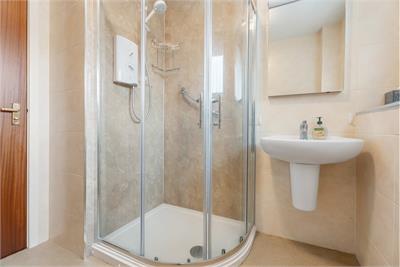 7/4 Wardiefield, Edinburgh, EH5 1RX - image 16