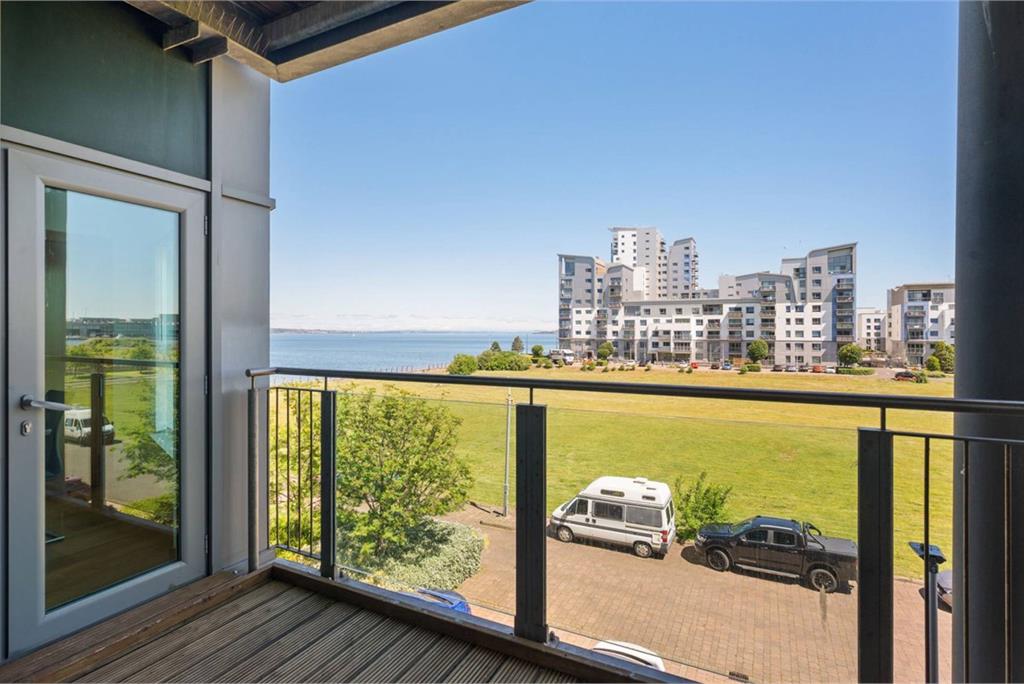 5/12 Western Harbour Way, , Edinburgh, EH6 6LP - image 6