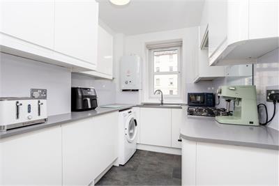 4/2 Restalrig Road South, EDINBURGH, EH7 6LD - image 4