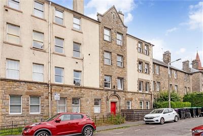 4/2 Restalrig Road South, EDINBURGH, EH7 6LD - image 1