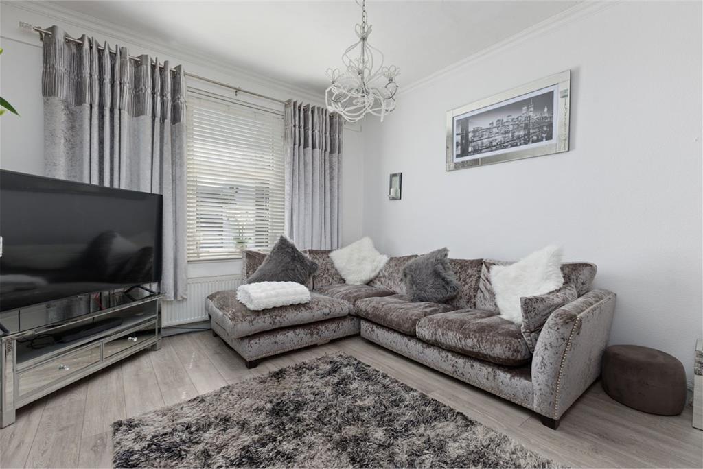 216b, Townhill Road, Dunfermline, KY12 0DW - image 2