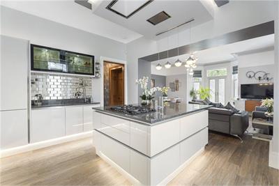 The Thorns, 13 Forkneuk Road, Uphall, West Lothian, EH52 6BL - image 13