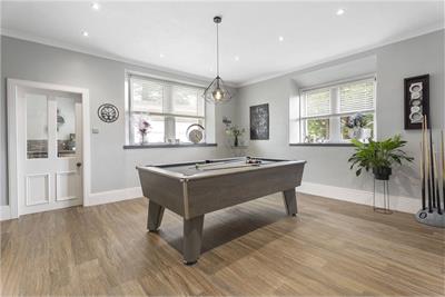 The Thorns, 13 Forkneuk Road, Uphall, West Lothian, EH52 6BL - image 16