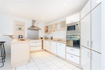 171/4 Lower Granton Road, Granton, Edinburgh, EH5 1GL - image 6