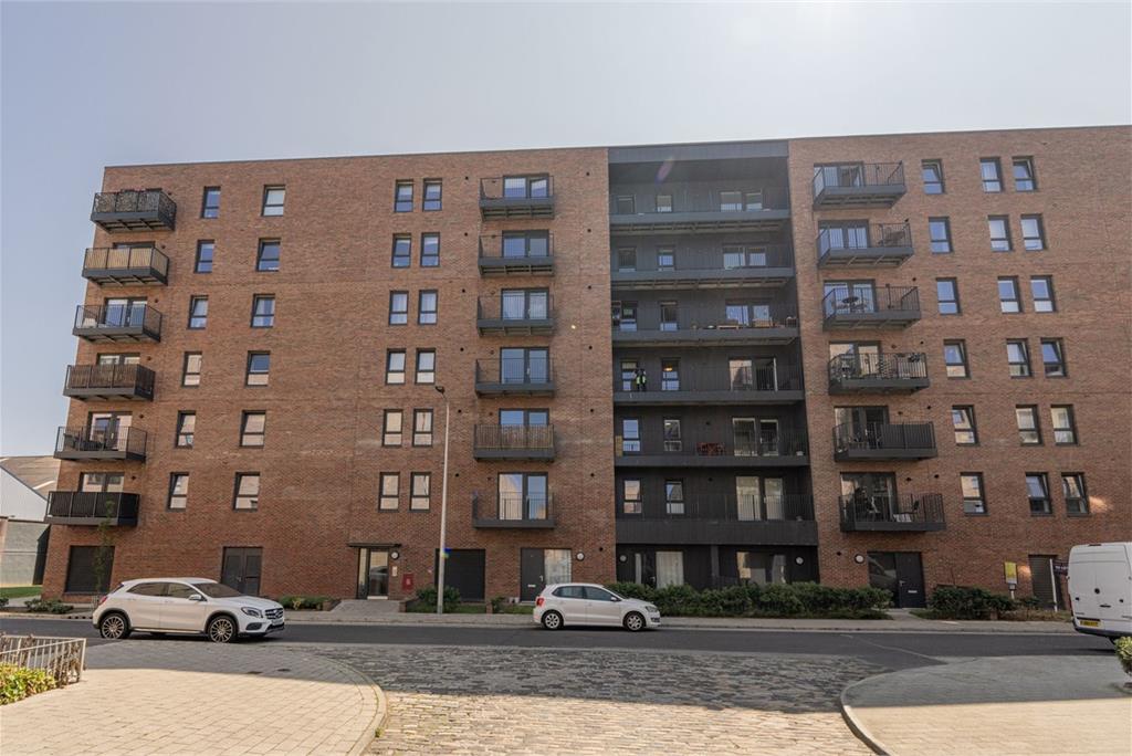 Flat 1,
13 Pillans Place,
Edinburgh,
EH6 7FG - image 20