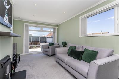 5 Mayfield Crescent, Musselburgh, East Lothian, EH21 6EZ - image 2