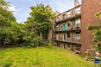 16/10 Hillend Place, Edinburgh, EH8 7AE - image 17