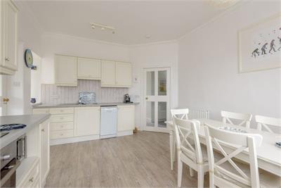 Flat 2, The Warren, Hill Road, Gullane, East Lothian, EH31 2BE - image 7