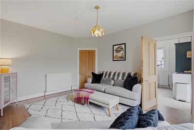 37 Priestfield Crescent, , Edinburgh, EH16 5JH - image 4