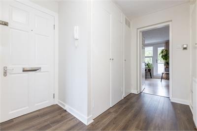 9/6 Newhaven Main Street, Edinburgh, EH6 4NA - image 2