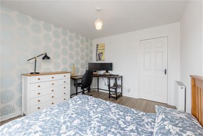 9/6 Newhaven Main Street, Edinburgh, EH6 4NA - image 14