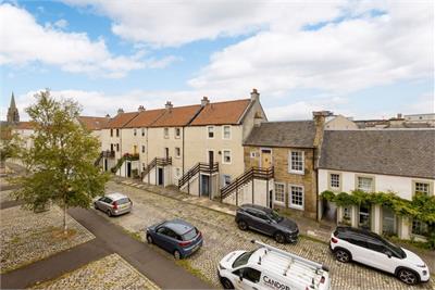 9/6 Newhaven Main Street, Edinburgh, EH6 4NA - image 18
