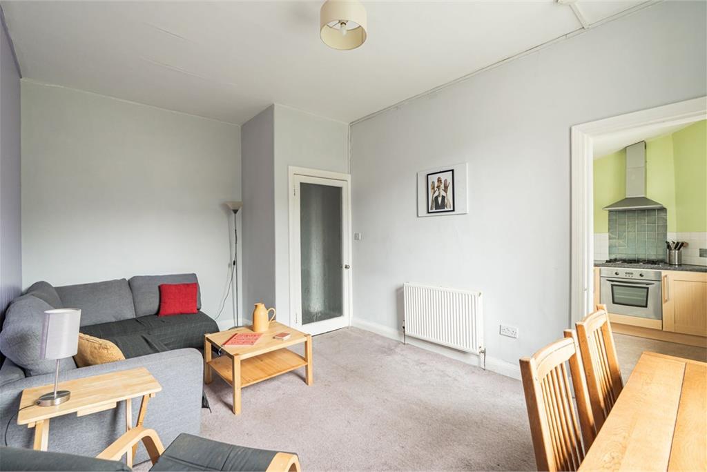 18 2F2 Parsons Green Terrace, Edinburgh, EH8 7AG - image 2