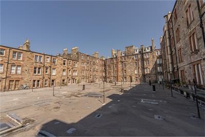22/11 Lochrin Buildings, Edinburgh, EH3 9NB - image 16