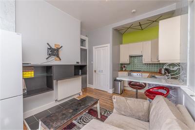 22/11 Lochrin Buildings, Edinburgh, EH3 9NB - image 4