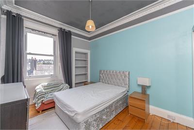 22/11 Lochrin Buildings, Edinburgh, EH3 9NB - image 7