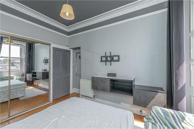 22/11 Lochrin Buildings, Edinburgh, EH3 9NB - image 9
