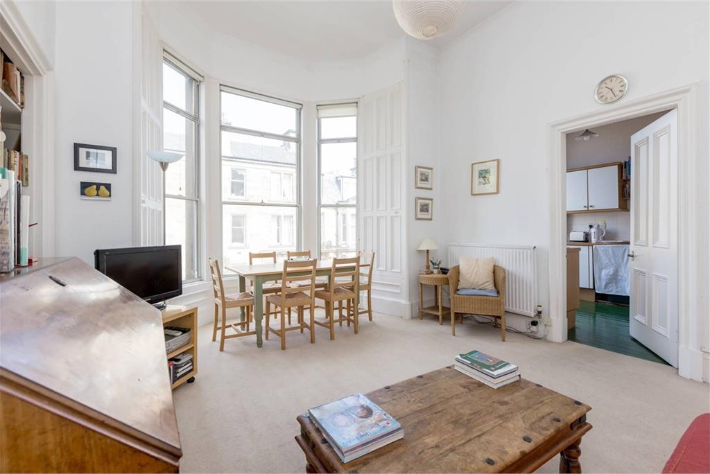 8 (1F) Westhall Gardens, Bruntsfield, Edinburgh, EH10 4JQ - image 3