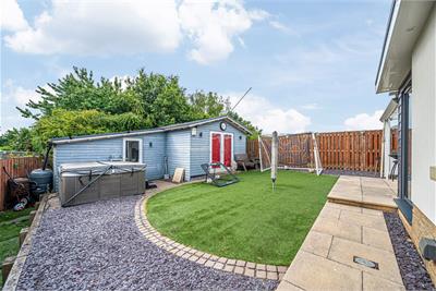 121 Peasehill Road, Rosyth, KY11 2GA - image 21