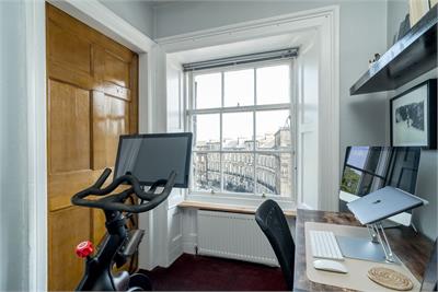 4/5 Melville Place, West End, Edinburgh, EH3 7PR - image 6
