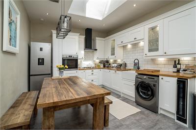 4/5 Melville Place, West End, Edinburgh, EH3 7PR - image 7