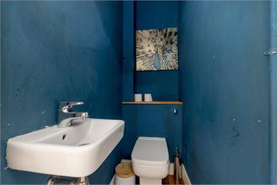 16/4 Kirk Street, Edinburgh, EH6 5EY - image 10