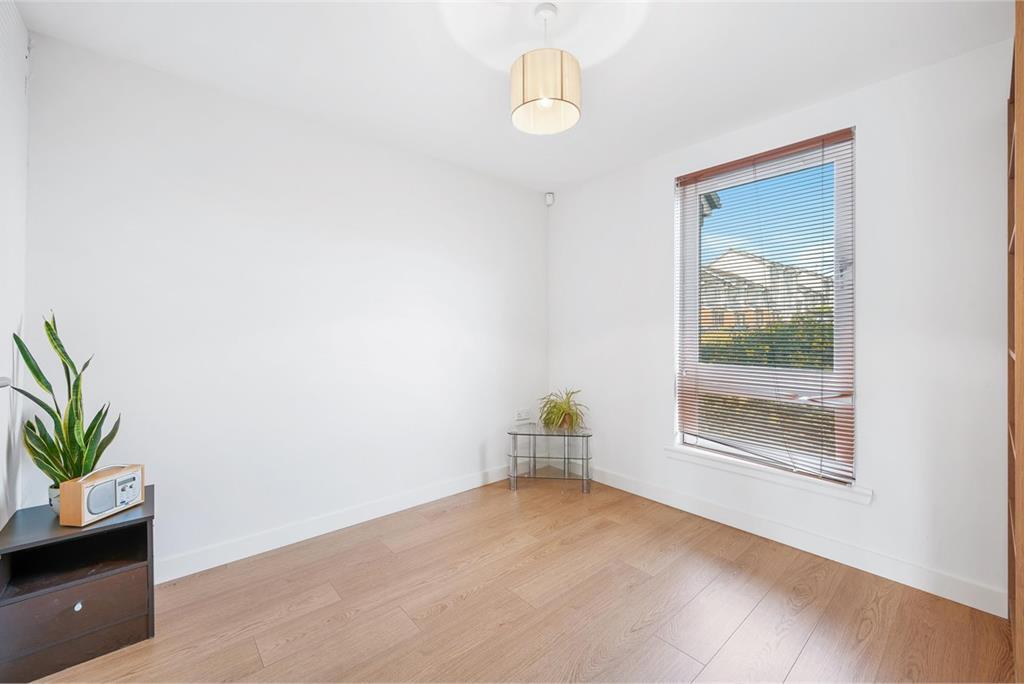 Flat A,
46 Norway Gardens,
Dunfermline,
KY11 8JW - image 11