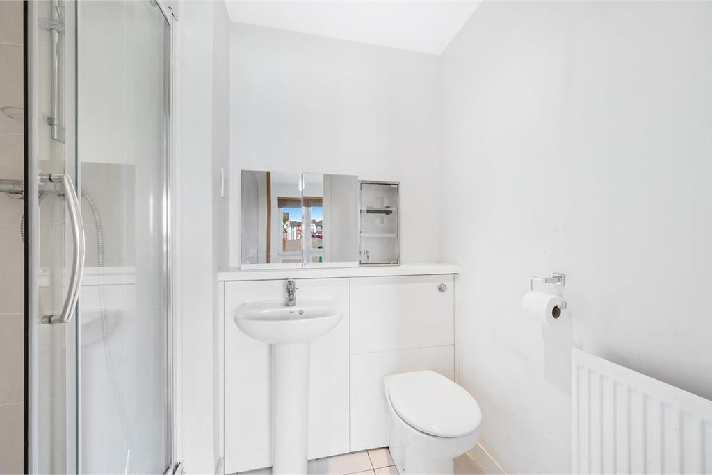 Flat A,
46 Norway Gardens,
Dunfermline,
KY11 8JW - image 15